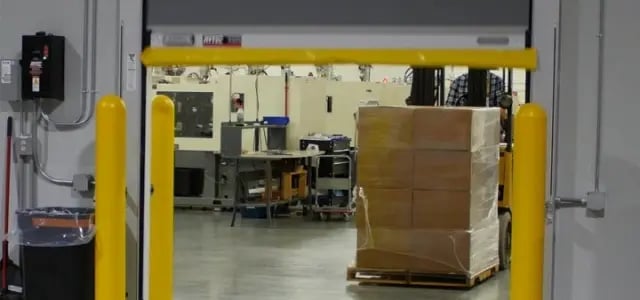 How High-Performance Doors Reduce Bottlenecks in Manufacturing Facilities
