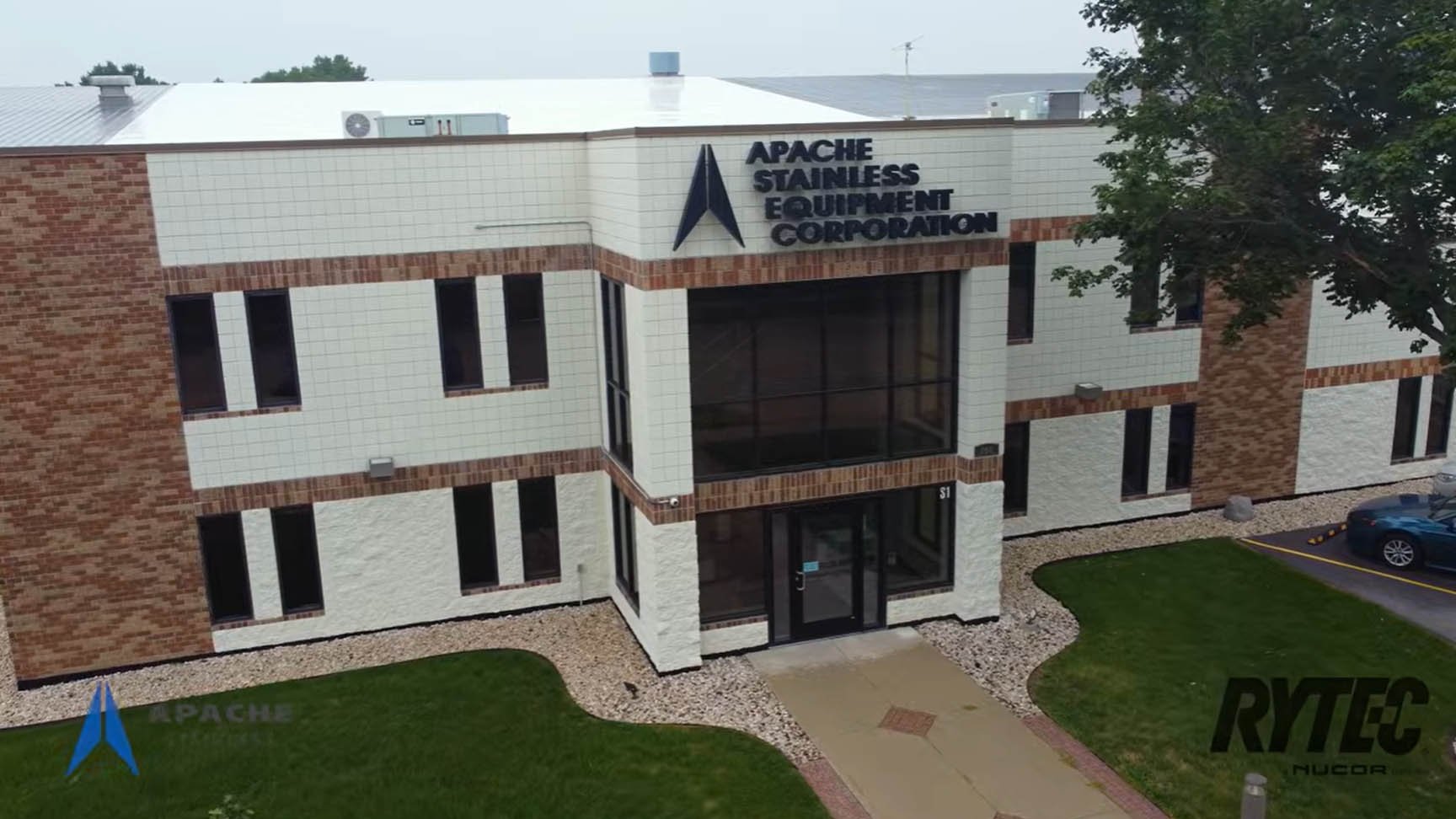 Apache Stainless exterior