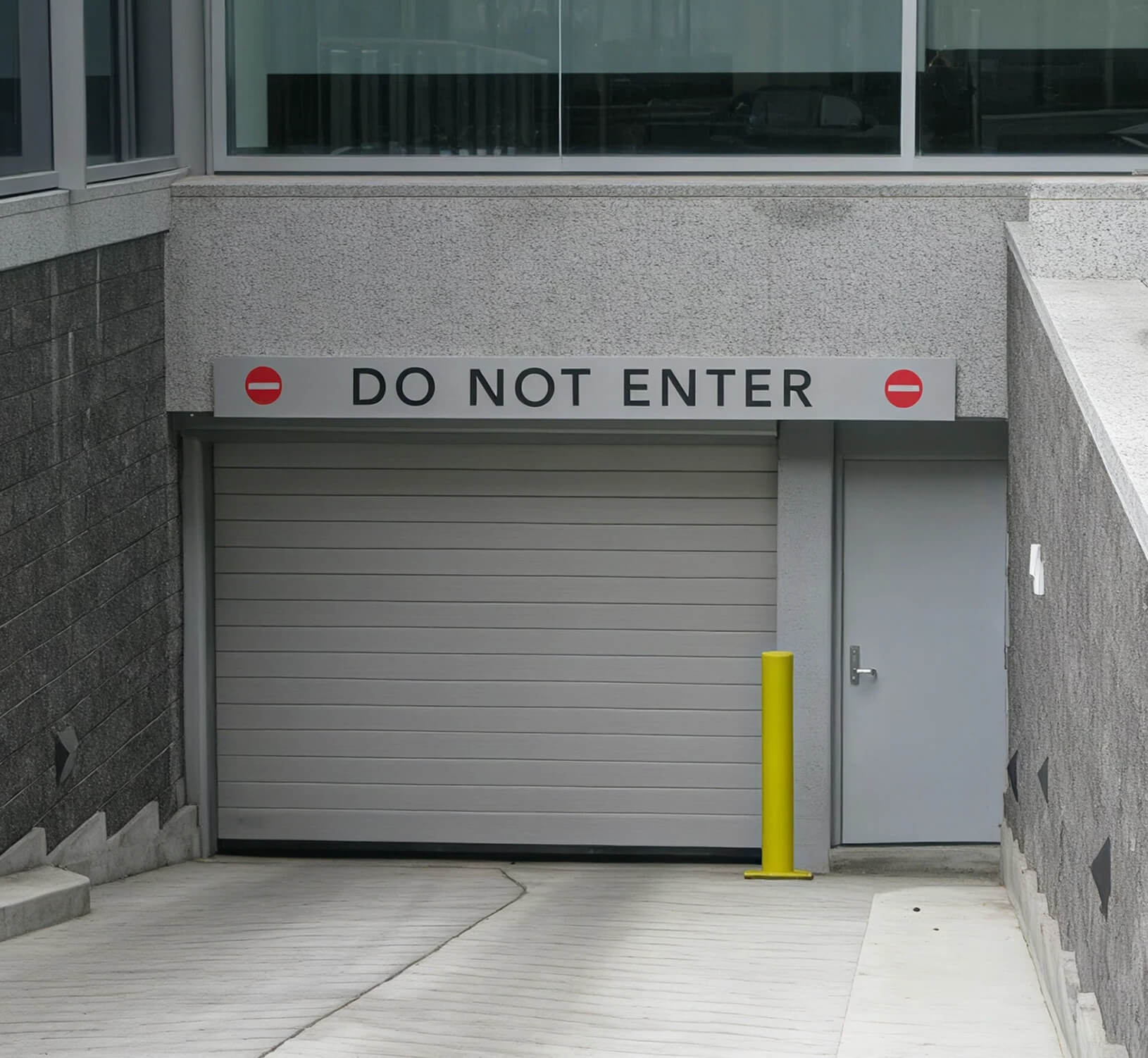 Spiral door for parking