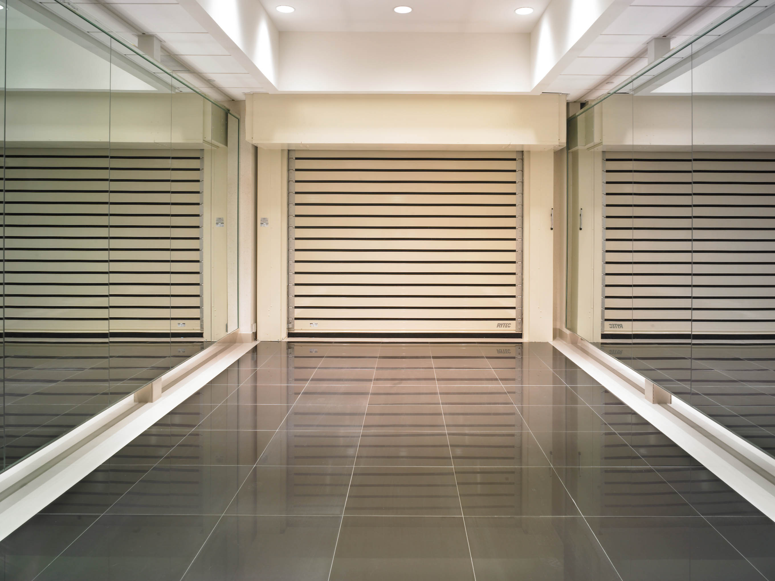 Rytec Spiral Hz Hurricane Garage Doors Rytec Roll Up Door